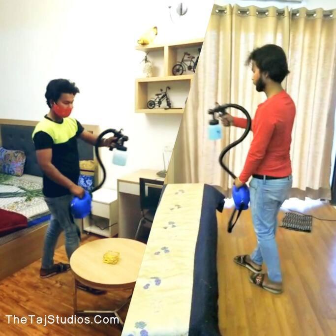 Top Luxury & Couple Friendly Stay Gp By Taj Suites & Studios #New Year Party & Stay Noida Buitenkant foto
